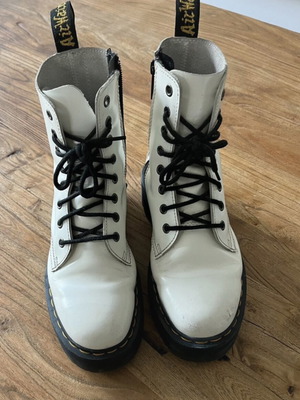 Dr Martens boots white leather size 38 like new