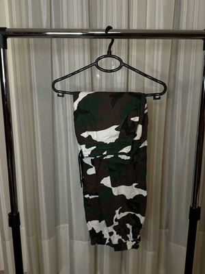 Cargo military pants like new, size M