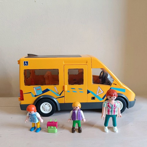Playmobil school bus used with missing parts and damages