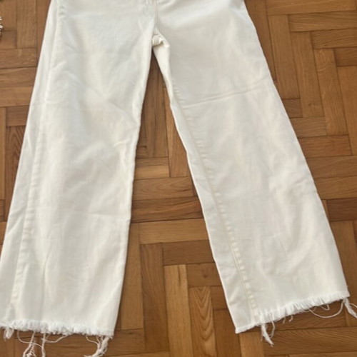 Massimo Dutti white crop jeans, size XS