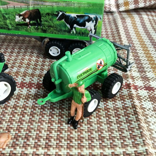 Farm figure set new