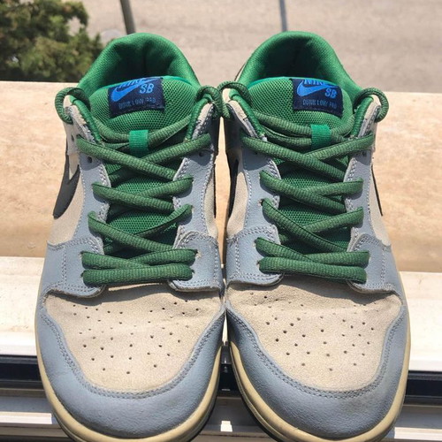 Nike SB Dunk Low Maple Leaf Central Park like new, size 41