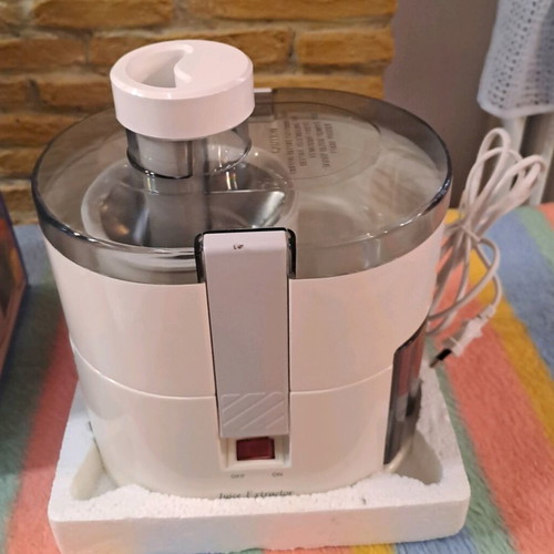 Sayota Japanese juice extractor new with complete packaging