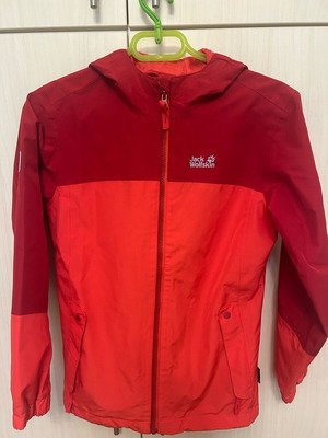 Παιδικό μπουφάν Jack Wolfskin σαν καινούργιο, μέγεθος 152, κόκκινο