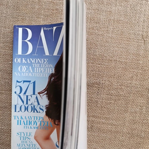 Bazaar magazine March 2006 issue 108 like new, Salma Hayek feature