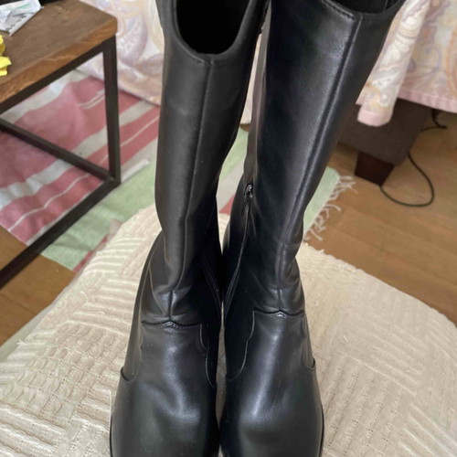 Beatrice boots size 37 handmade black with fluffy lining