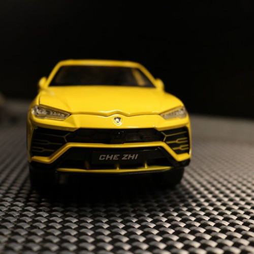 Lamborghini Urus 2018 yellow toy car new