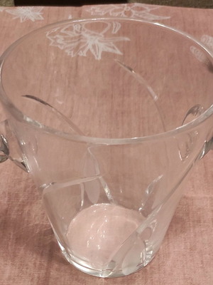 Champagne bucket like new