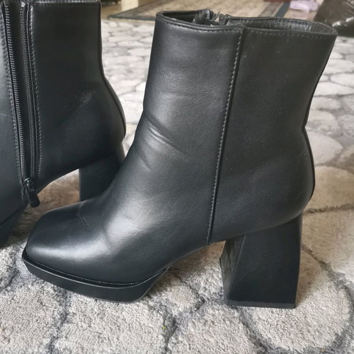 Black high boots new, size 40, square heel 9cm