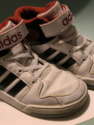 Adidas αθλητικά μεταχειρισμένα, μέγεθος 27, άσπρα