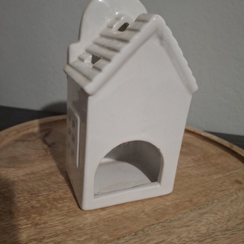 Ceramic decorative house candle holder like new, white