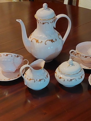 Hutchenreuther Porcelain Tea Set New, Pink Embossed Design with Gold
