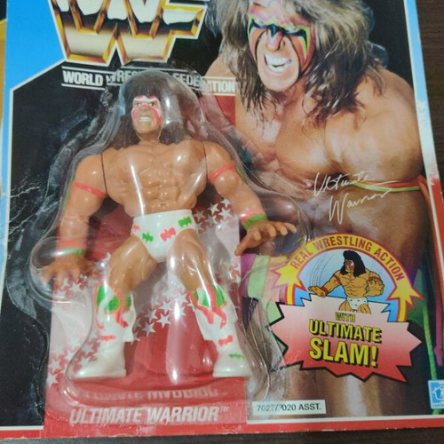 WWF Hulk Hogan & Warrior figures like new