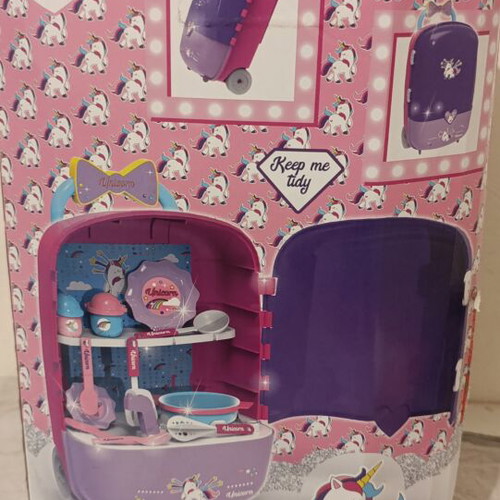 Mega Case Kitchen Set Bildo used, portable play station