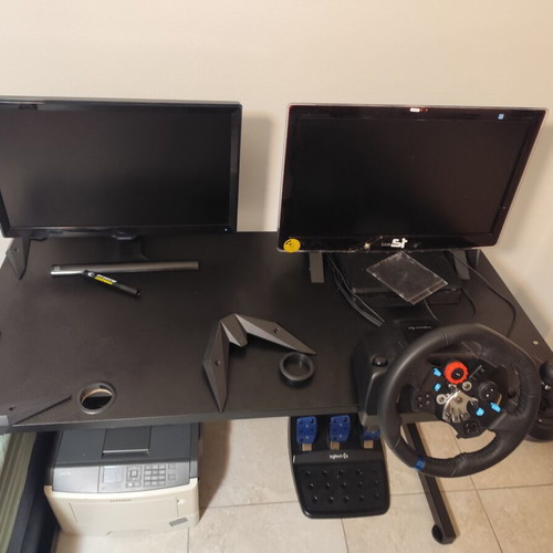 Carbon desk 120x61 used with all plastic parts