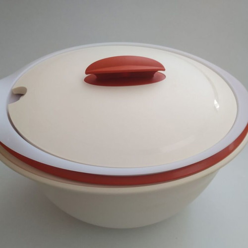Tupperware Thermo Duo 3.5 / 4.3 liter serving container