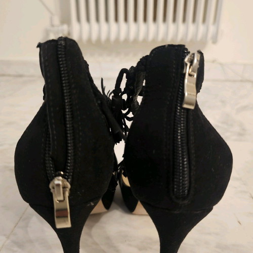Exe leather sandals with tassels, size 39, like new