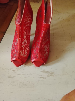 Red lace ankle boots, 12 cm stiletto heel, size 38