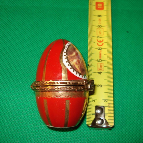 Porcelain decorative egg like new