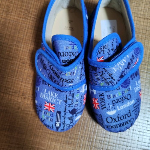 Children's anatomical slippers like new, blue, size 29 for boys