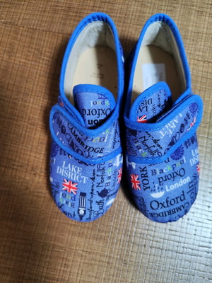 Children's anatomical slippers like new, blue, size 29 for boys