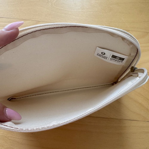 Turkish Airlines x UNESCO Travel Pouch Set new, 2 pieces