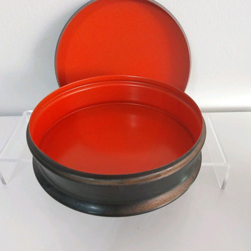 Vintage USSR Fedoskino hand-painted metal jewelry box 1982