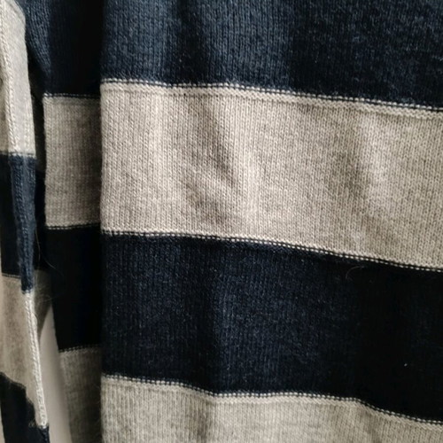Pull and Bear striped sweater like new, size large, gray and blue