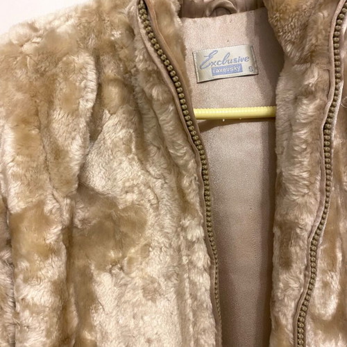 Raxevsky fur coat size S like new, gold