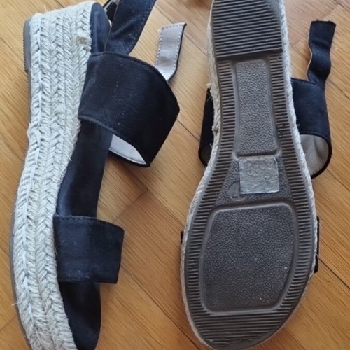 Women's sandals platform shoes black like new size 37