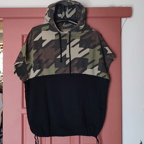 Tshirt oversized London ink hoodie used, camo bicolor design, size M-L