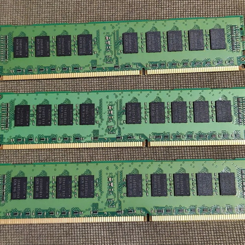 Samsung DDR3 ECC Registered RAM 3 x 2GB 1333MHz used