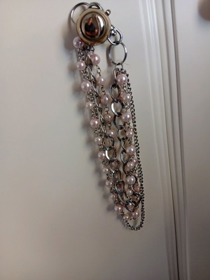 Necklace with five strands like new, gray