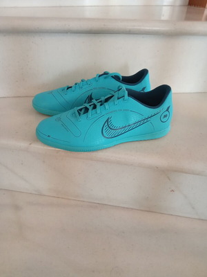 Nike ποδοσφαιρικά παπούτσια καινούργια, τιρκουάζ, νούμερο 42