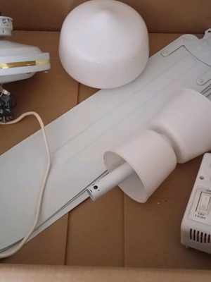 Ceiling fan used, metal white with 5-speed switch and light