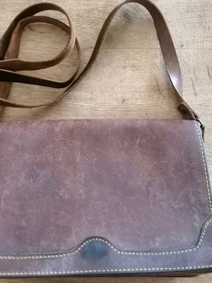 Vintage leather shoulder bag like new brown