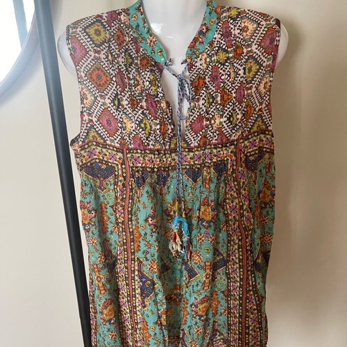 Amelie sleeveless blouse like new, multicolor, size M