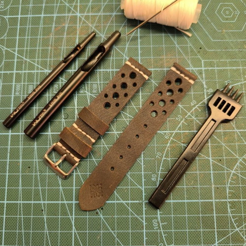 Handmade leather watch strap Racer style, custom colors
