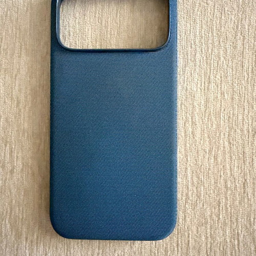 Θήκη iPhone 17Pro Max Techwooden σαν καινούργιο