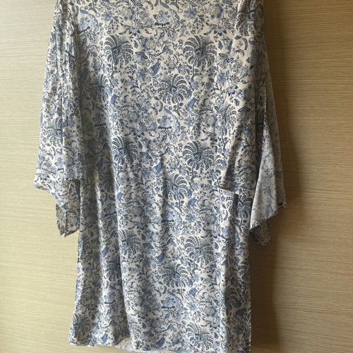 H&M Mini Dress with Floral Pattern like new, white and blue
