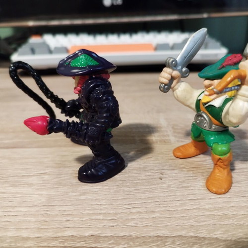Fisher Price Robin Hood figures used, set of two