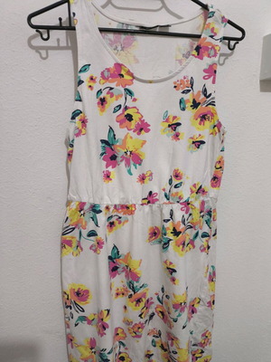 Esmara 2 teenage dresses like new for ages 12-14