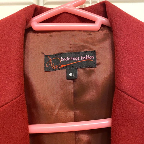 Coat black and red with zipper size M like new