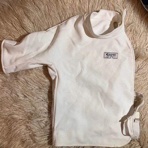 Women's Fencing Suit Size 3 Like New with Cable