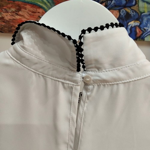 Mohito white women's blouse with black embroidery collar size M