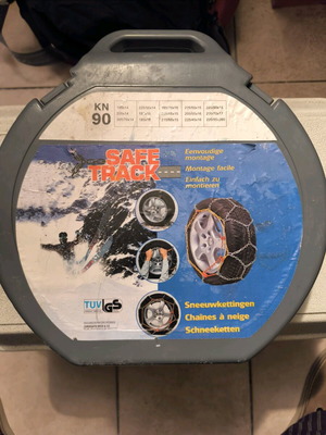 Safe Track snow chains new with carrying case