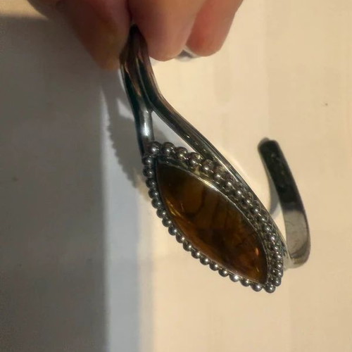 Vintage bracelet with tortoise stone new