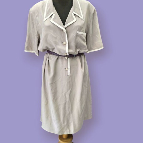 Vintage 100% silk dress like new, size L-XL, beige