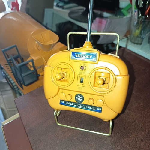 Radio control truck cement mixer, like new, 80 cm