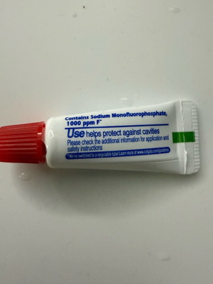 Mini Colgate toothpaste 3.3ml new